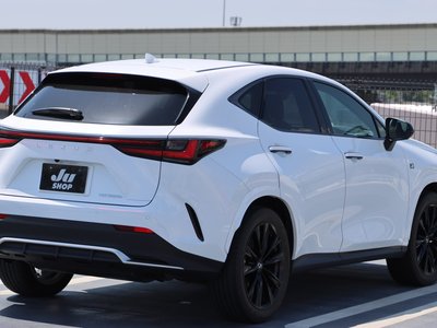 2023 Lexus NX — миниатюра 19