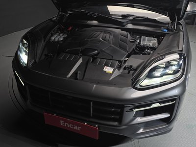 PORSCHE CAYENNE - 7