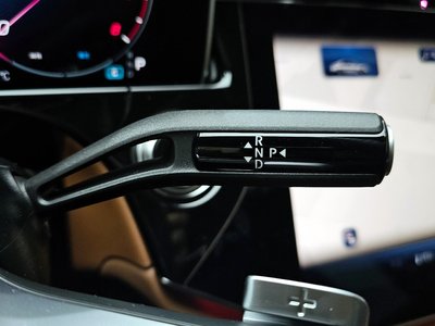 MERCEDES-BENZ E-CLASS - 9