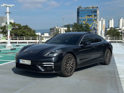 PORSCHE PANAMERA - 2
