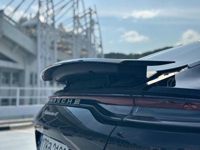 PORSCHE PANAMERA - 8