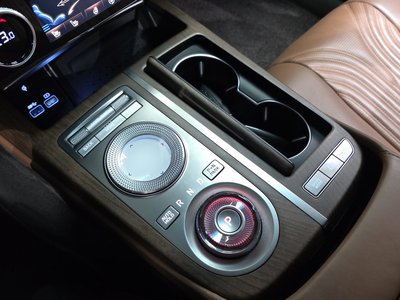 GENESIS G80 (RG3) - 9
