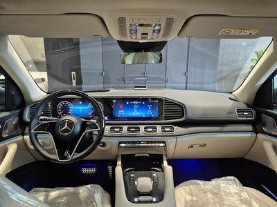 MERCEDES-BENZ GLS - 4