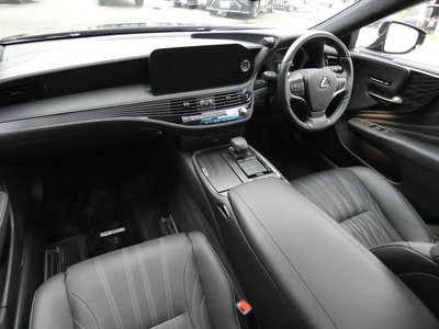 2022 LEXUS LS 照片 7