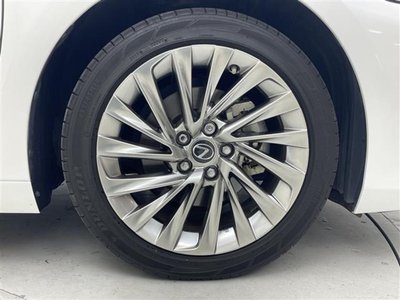 صورة مصغرة 46 لـ 2021 Lexus ES