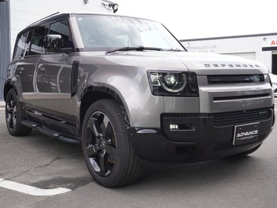 LAND ROVER DEFENDER - 8