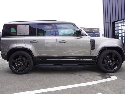 LAND ROVER DEFENDER - 3