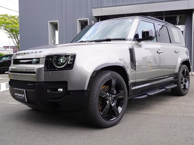 LAND ROVER DEFENDER - 7