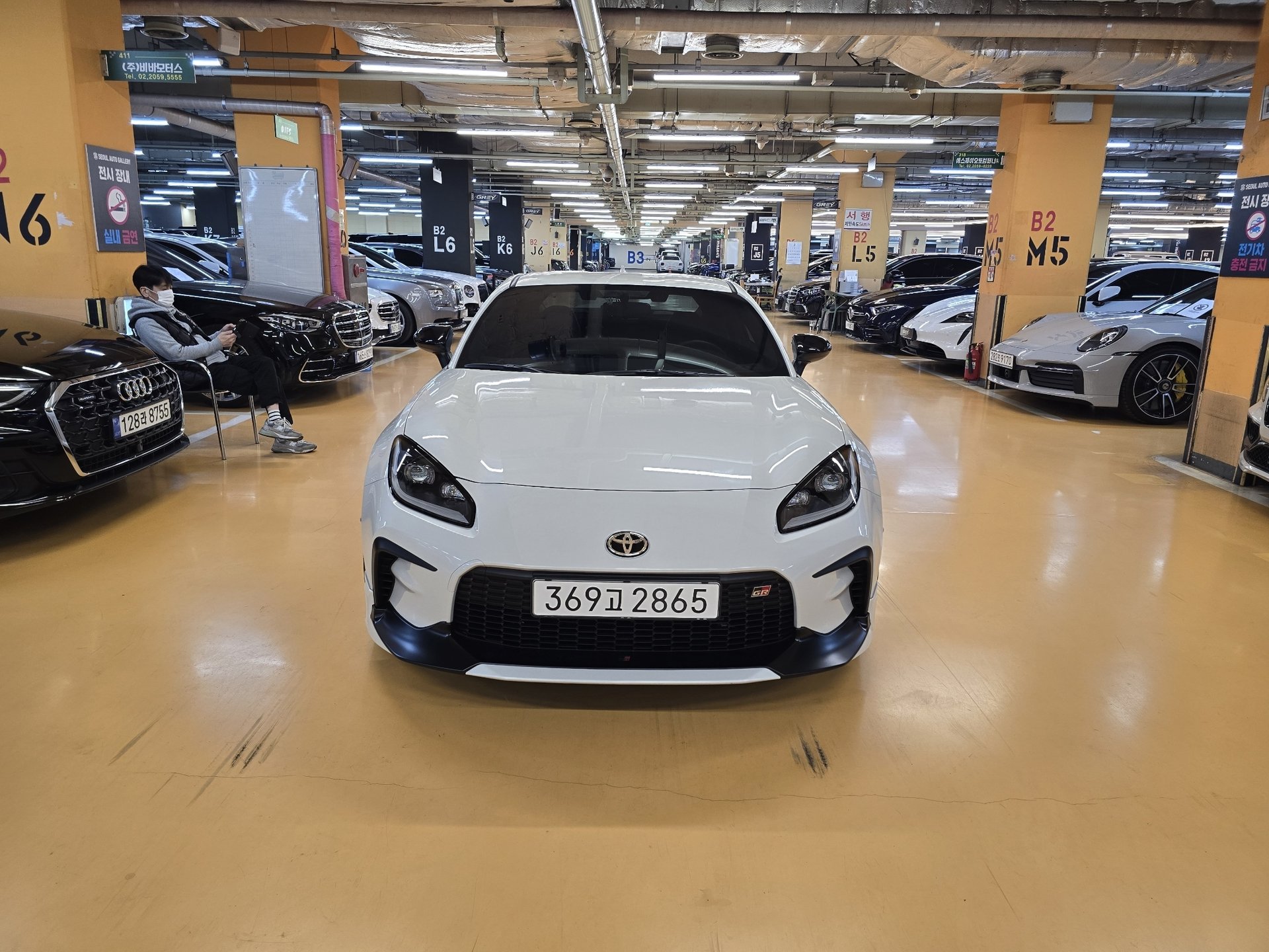 TOYOTA GR86 - View 1