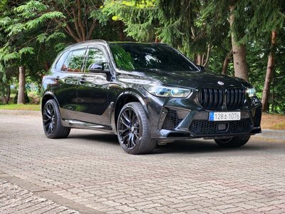 2023 BMW X5 M photo 2