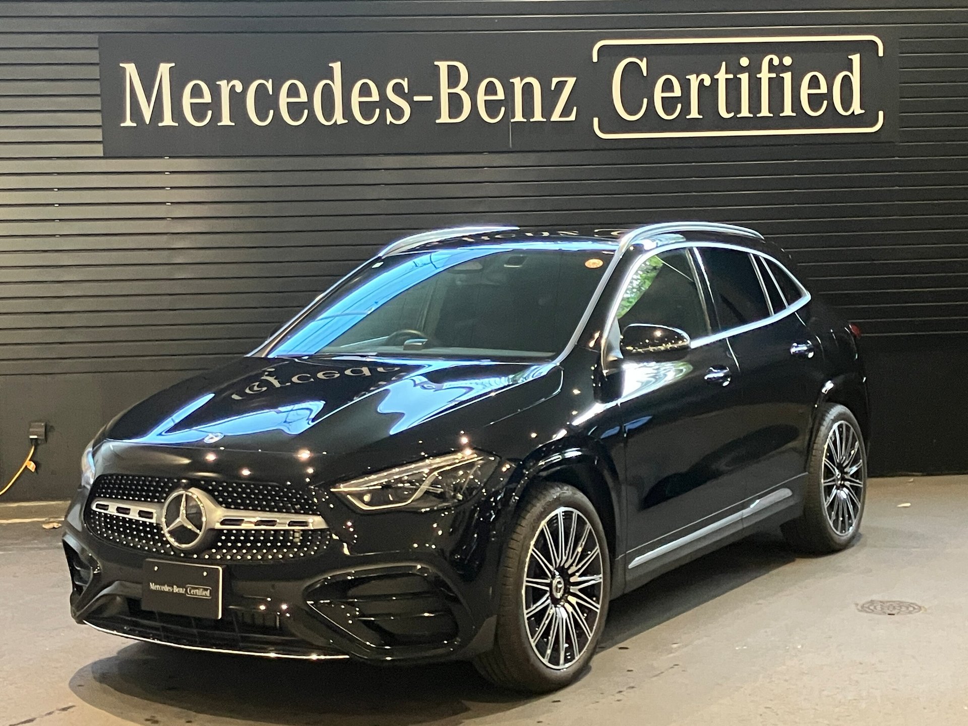 MERCEDES-BENZ GLA - View 1