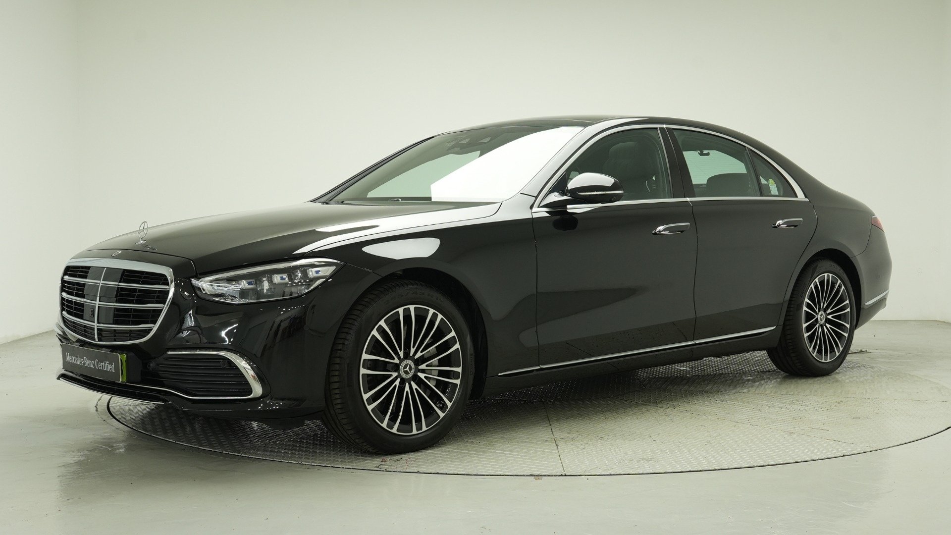 MERCEDES-BENZ S-CLASS - View 1