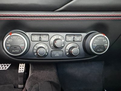 2017 Ferrari 488 SPIDER — миниатюра 28