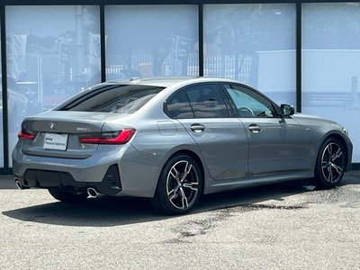 2025 BMW 3 SERIES photo 2