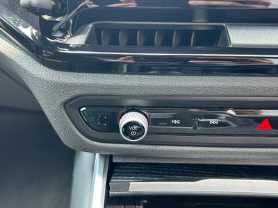 2025 BMW 3 SERIES — миниатюра 46