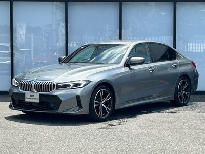 2025 BMW 3 SERIES photo 1
