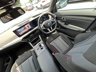 2025 BMW 3 SERIES — миниатюра 41