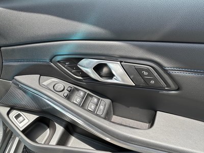 2025 BMW 3 SERIES — миниатюра 31