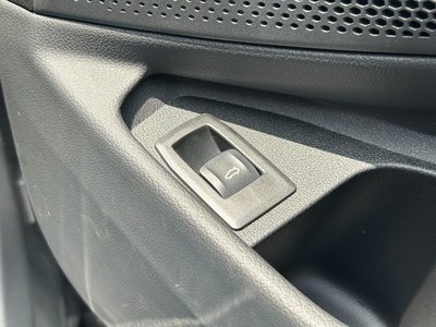 2025 BMW 3 SERIES — миниатюра 32