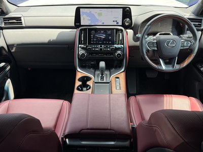 2025 Lexus LX 缩略图 13