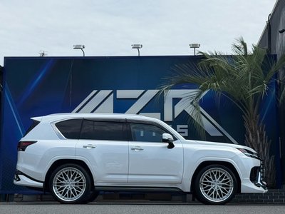 صورة 5 لـ 2025 Lexus LX