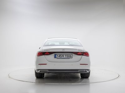 MERCEDES-BENZ E-CLASS - 2