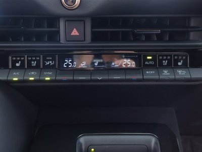 2025 Toyota CROWN SPORT 照片 10