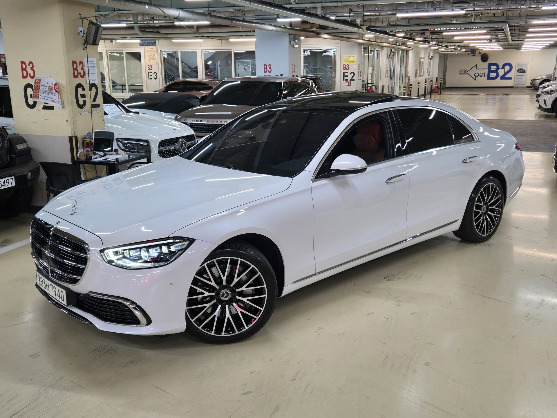 MERCEDES-BENZ S-CLASS - View 1