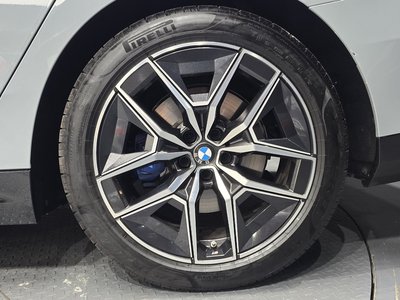 BMW 5 SERIES - 8