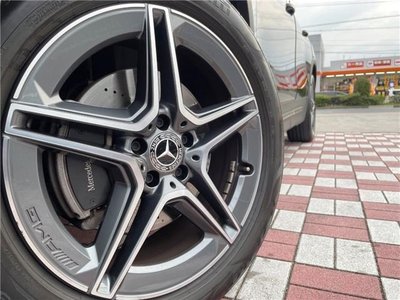 MERCEDES-BENZ GLB - 8