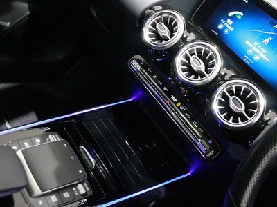 2021 Mercedes-BENZ GLA — миниатюра 16