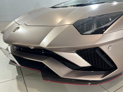 صورة مصغرة 27 لـ 2018 Lamborghini AVENTADOR