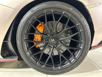 صورة مصغرة 37 لـ 2018 Lamborghini AVENTADOR