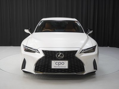 LEXUS IS - 9