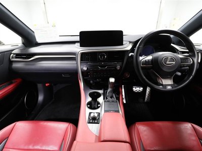 2021 Lexus RX thumbnail 18