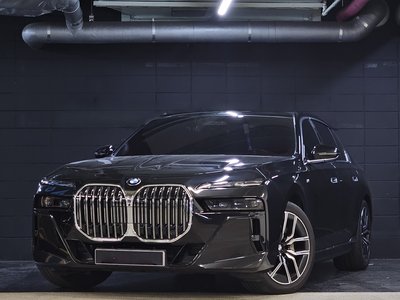 BMW 7 SERIES - 1