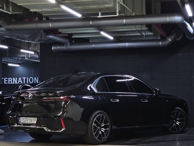 BMW 7 SERIES - 6