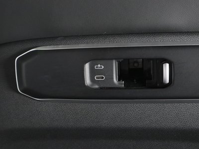 صورة مصغرة 39 لـ 2025 BMW X5