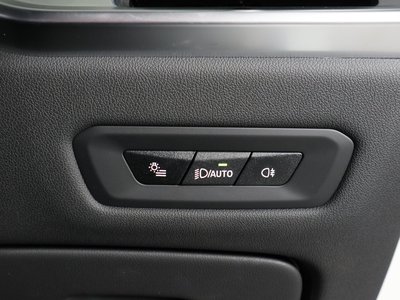 صورة مصغرة 30 لـ 2025 BMW X5