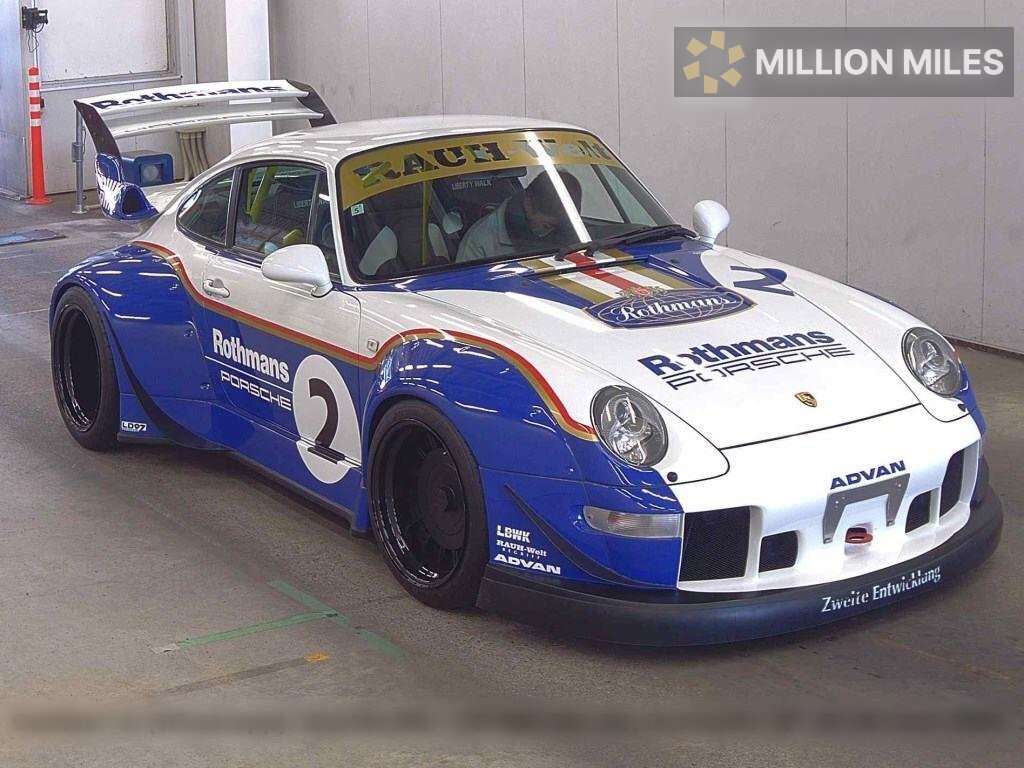 PORSCHE 911 - View 1