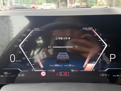 2025 BMW X6 缩略图 11