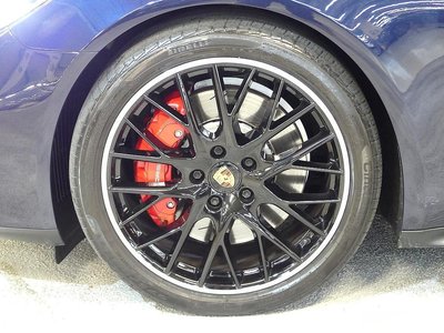 PORSCHE PANAMERA - 3