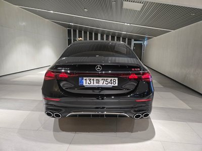 MERCEDES-BENZ E-CLASS - 4