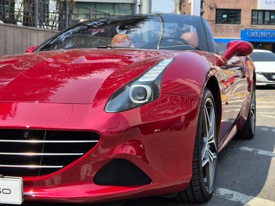 FERRARI CALIFORNIA - 5