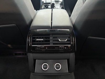صورة مصغرة 44 لـ 2025 AUDI A8