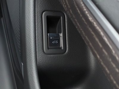 صورة مصغرة 37 لـ 2025 AUDI A8