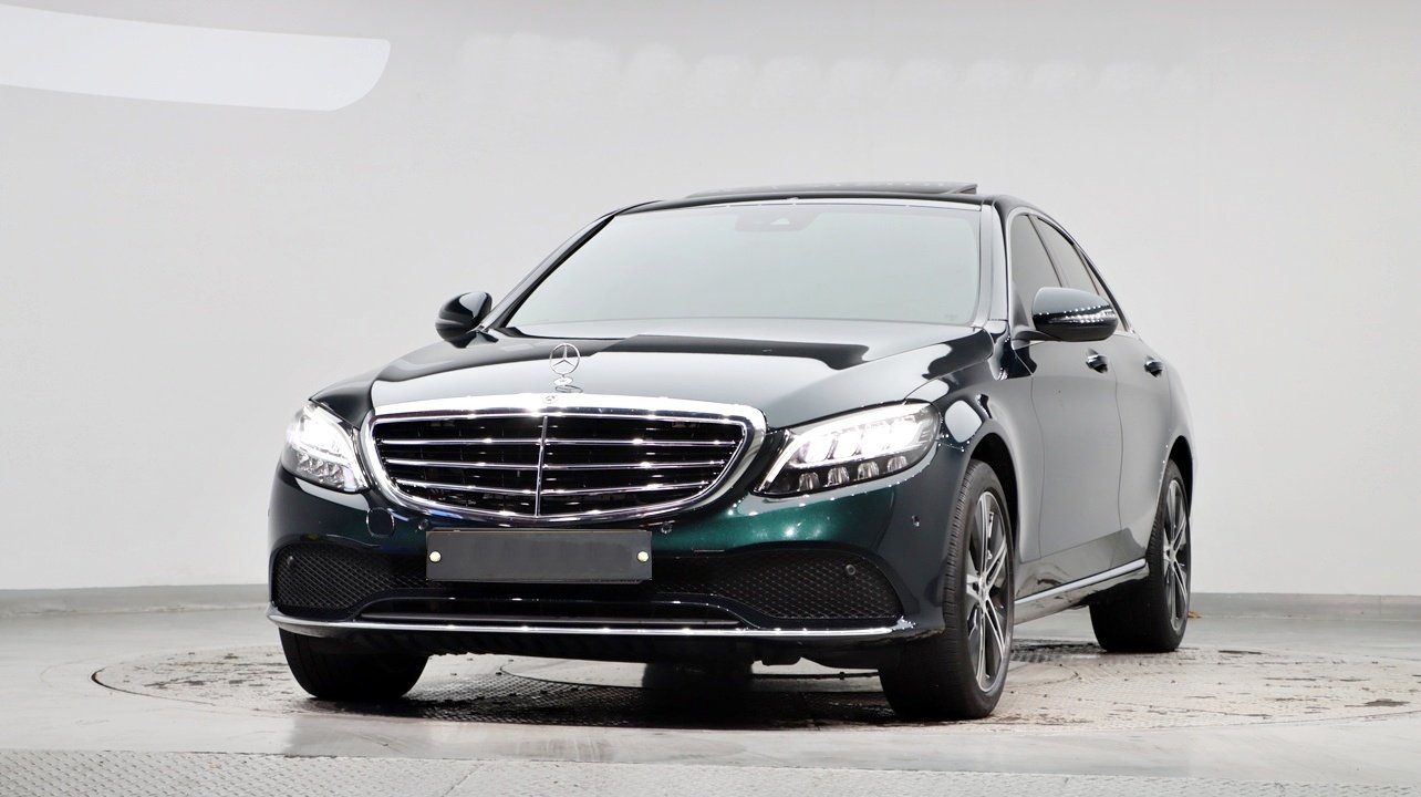 MERCEDES-BENZ C-CLASS - View 1