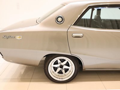 NISSAN SKYLINE - 8