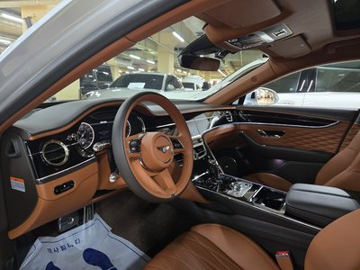صورة مصغرة 14 لـ 2021 Bentley FLYING SPUR