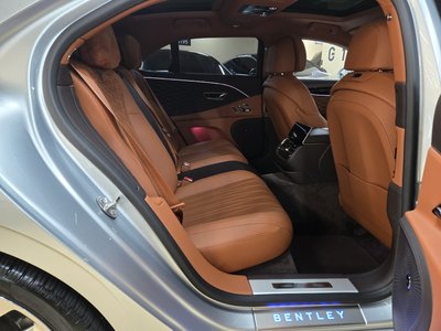 صورة 9 لـ 2021 Bentley FLYING SPUR